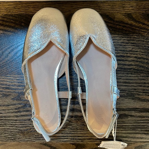 Zara Girls Flats size 35 silver - Picture 1 of 3